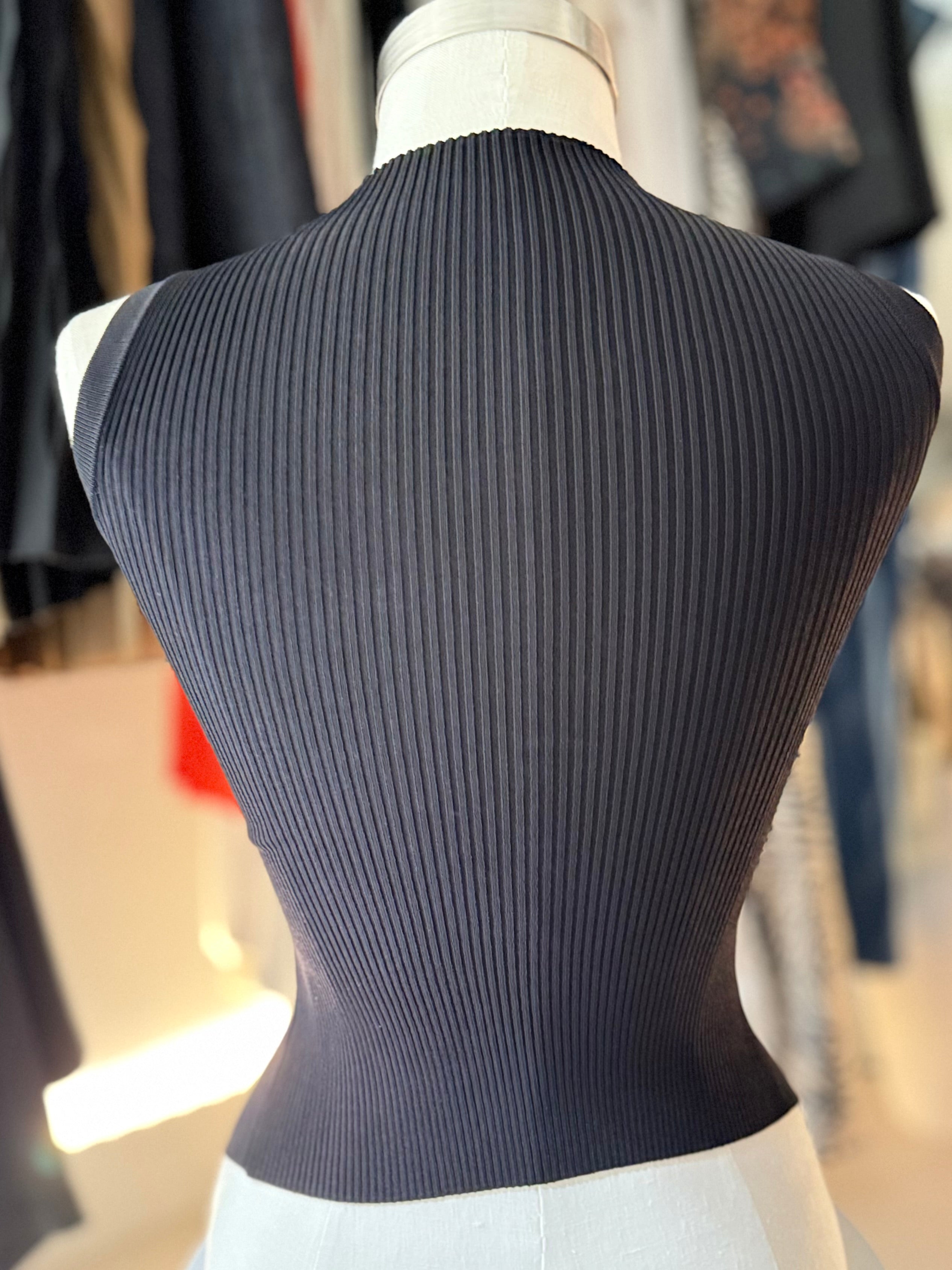 Sculpted Cut Black Top