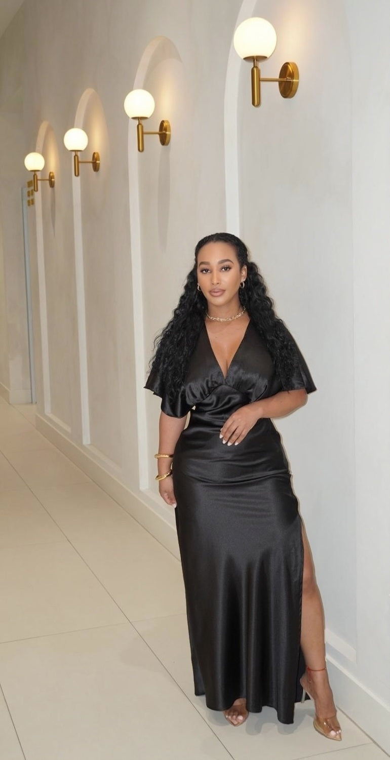 Noir Élégance Dress
