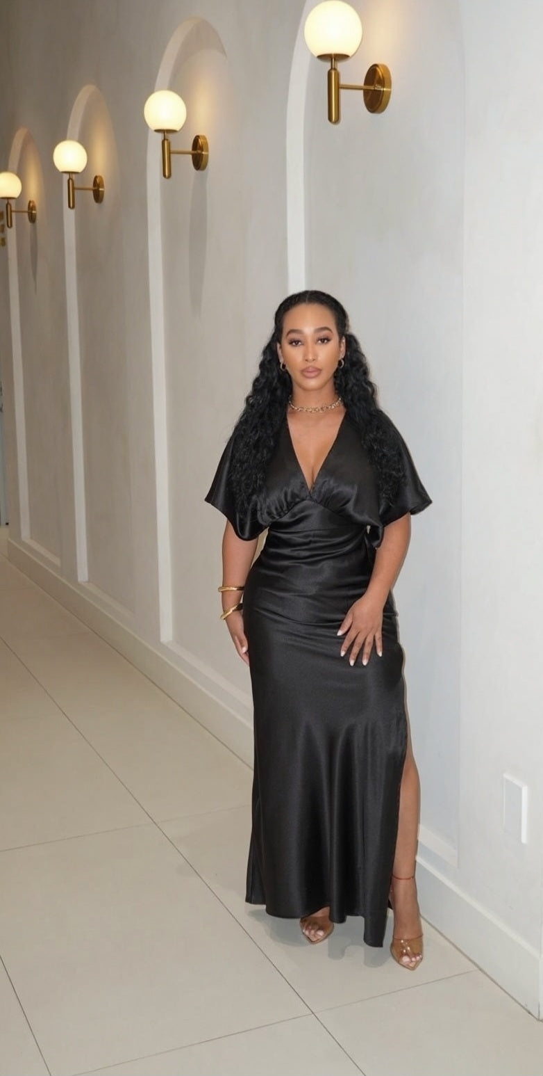 Noir Élégance Dress